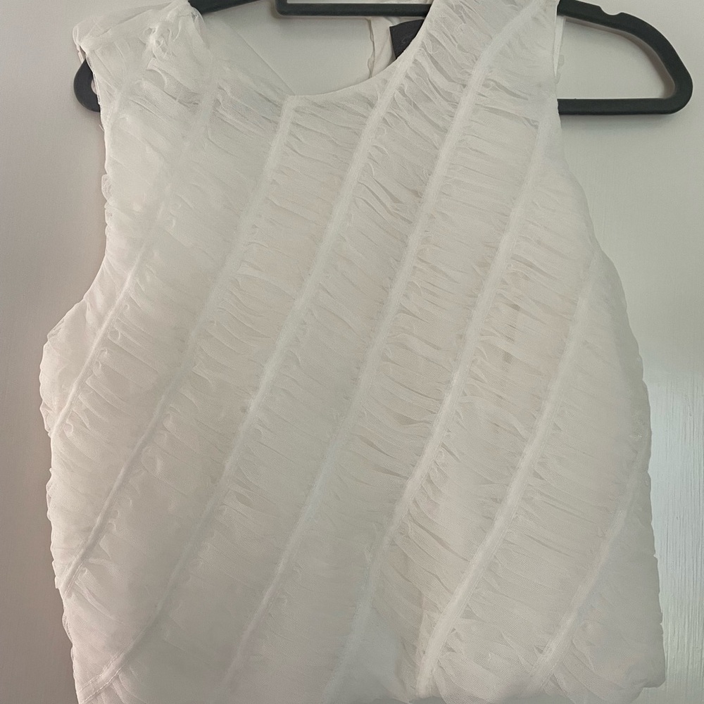 Elegant White Sleeveless Top